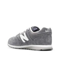 New Balance 520 Low Top Sneakers