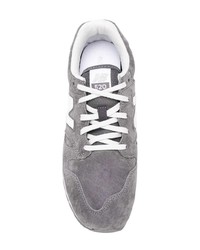 New Balance 520 Low Top Sneakers