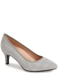 Naturalizer Oath Pointy Toe Pump