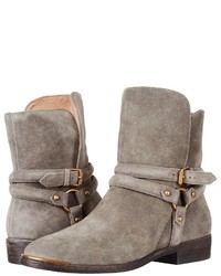 UGG Kelby Boots