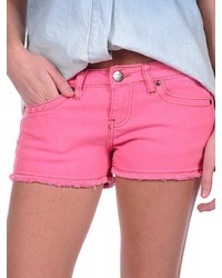 How to Wear Hot Pink Denim Shorts (4 looks) | Women's Fashion
