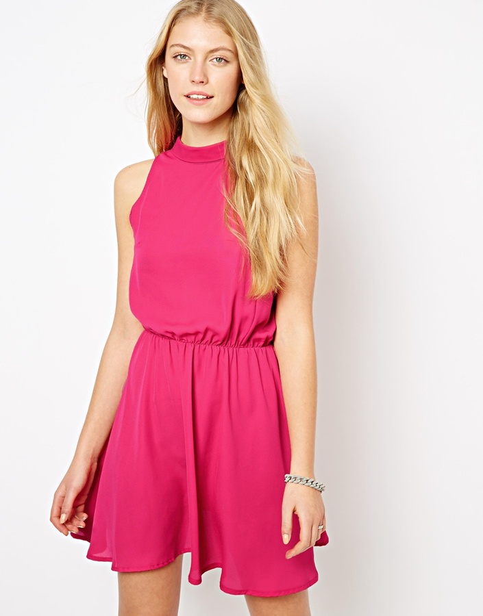 Платья хай. Ярко розовое платье ASOS. Платье High Neck. ASOS Bright Pink Dress. High Neck Summer Dress.