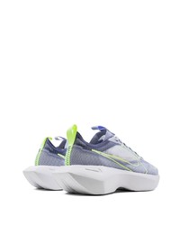 Nike Vista Lite Low Top Sneakers