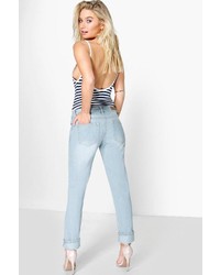 Boohoo Molly Low Rise Light Blue Mom Jeans