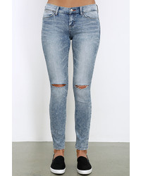 Dittos Selena Light Wash Distressed Skinny Jeans