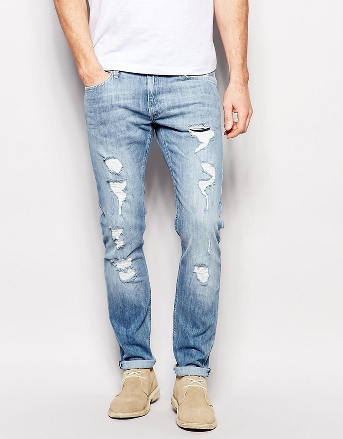 Голубые мужские джинсы купить. Рваные джинсы мужские. Потертые джинсы мужские. Джинсы с потертостями мужские. Голубые джинсы мужские.