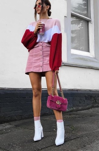 Hot Pink Oversized Sweater Outfits: 