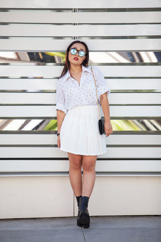 White Mini Skirt Outfits: 