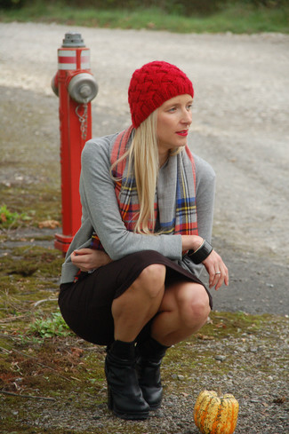 Women's Red Beanie, Black Leather Ankle Boots, Black Pencil Skirt, Grey Cardigan