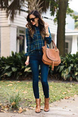 Navy and Red Plaid Dress Shirt Outfits For Women: 
