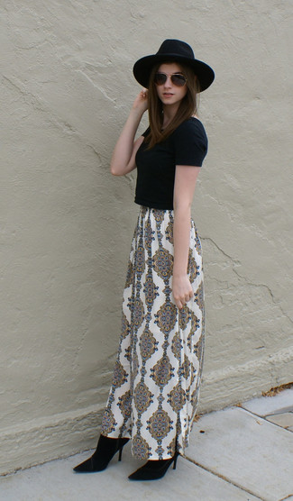 Women's Black Wool Hat, Black Suede Ankle Boots, White Print Wide Leg Pants, Black Cropped Top