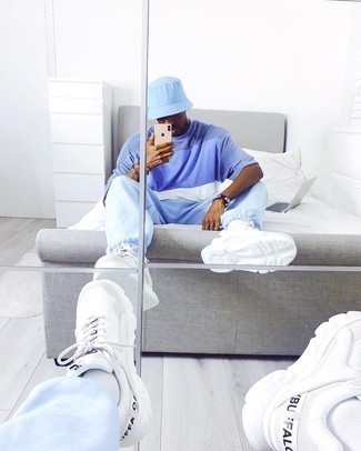 Light Blue Bucket Hat Outfits For Men: 