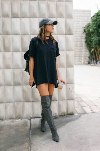 Black Suede Necklace Outfits: 