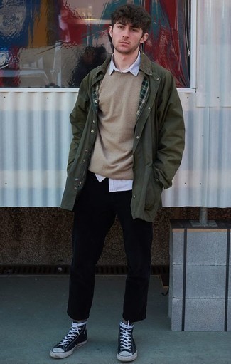 Dark Green Barn Jacket Outfits: If it's ease and practicality that you appreciate in menswear, team a dark green barn jacket with black chinos. To give your overall look a more laid-back finish, why not complete this ensemble with a pair of navy and white canvas high top sneakers?
