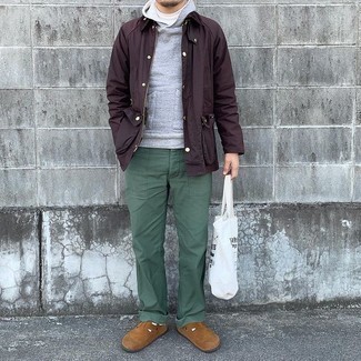 Men's Outfits 2021: Team a dark brown barn jacket with dark green chinos to achieve new levels in outfit coordination. Dress up your look with brown suede loafers.