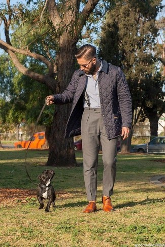 Grey Suspenders Outfits: Consider wearing a charcoal quilted barn jacket and grey suspenders to get an edgy and comfortable getup. To bring a bit of zing to this getup, complement your look with a pair of tobacco leather oxford shoes.