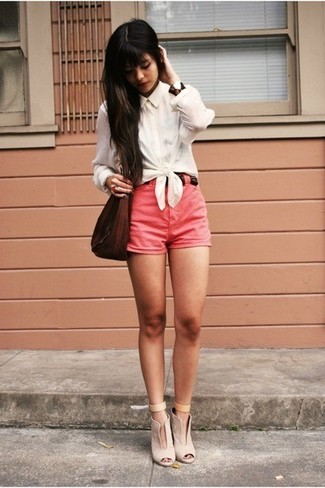 Hot Pink Shorts Outfits For Women: 