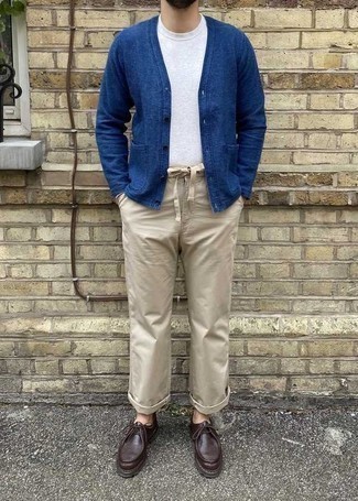 Beige Chinos with Cardigan Outfits: 