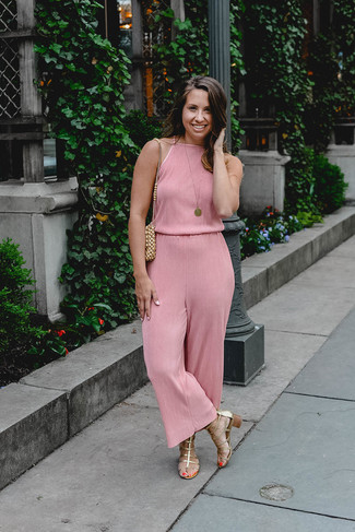 Pink Jumpsuit Outfits: 