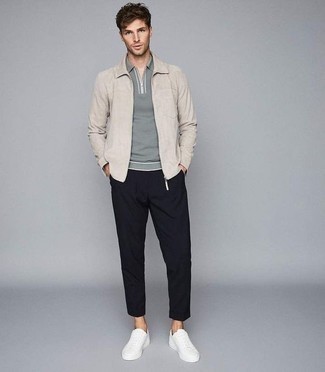 Beige Suede Harrington Jacket Outfits: A beige suede harrington jacket and black chinos teamed together are a sartorial dream for those who love off-duty ensembles. And if you wish to effortlessly tone down your look with one single item, why not add a pair of white canvas low top sneakers to the mix?