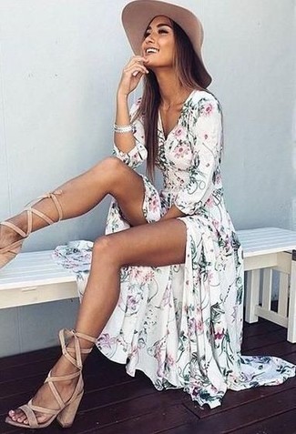 Maxi Dress with Gladiator Sandals Outfits: 