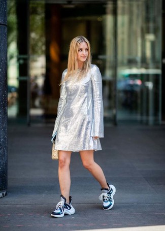 Grey Shift Dress Outfits: 