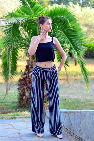 Navy and White Vertical Striped Wide Leg Pants Outfits: 