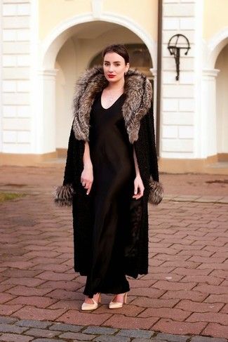 Black Silk Evening Dress Outfits: 