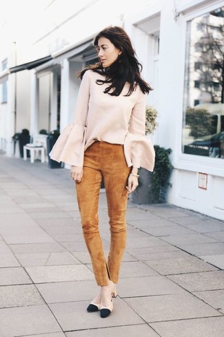 Tan Suede Skinny Pants Outfits: 