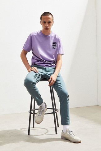 Light Violet Crew-neck T-shirt Outfits For Men: 