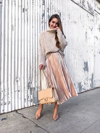 Women's Beige Oversized Sweater, Beige Pleated Midi Skirt, Beige Leather Pumps, Beige Quilted Leather Crossbody Bag