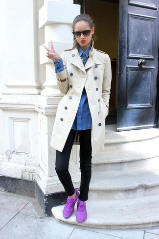 Purple Sneakers Outfits For Women: Uber chic, this pairing of a beige trenchcoat and black skinny jeans will provide you with wonderful styling opportunities. Get a bit experimental on the shoe front and add purple sneakers to the mix.