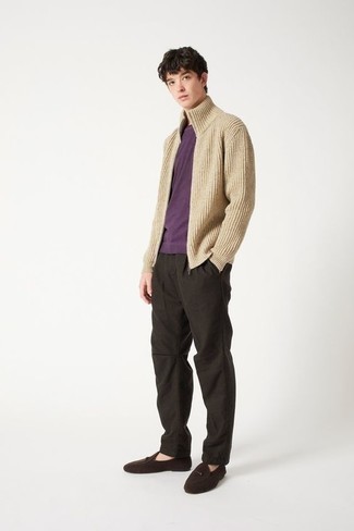 Beige Knit Zip Sweater Outfits For Men: This casual combo of a beige knit zip sweater and dark brown chinos can only be described as ridiculously stylish. Dark brown suede loafers will elevate any look.