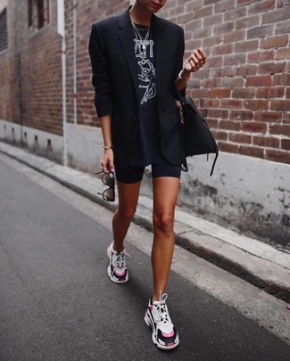 Black Print Crew-neck T-shirt Outfits For Women: 