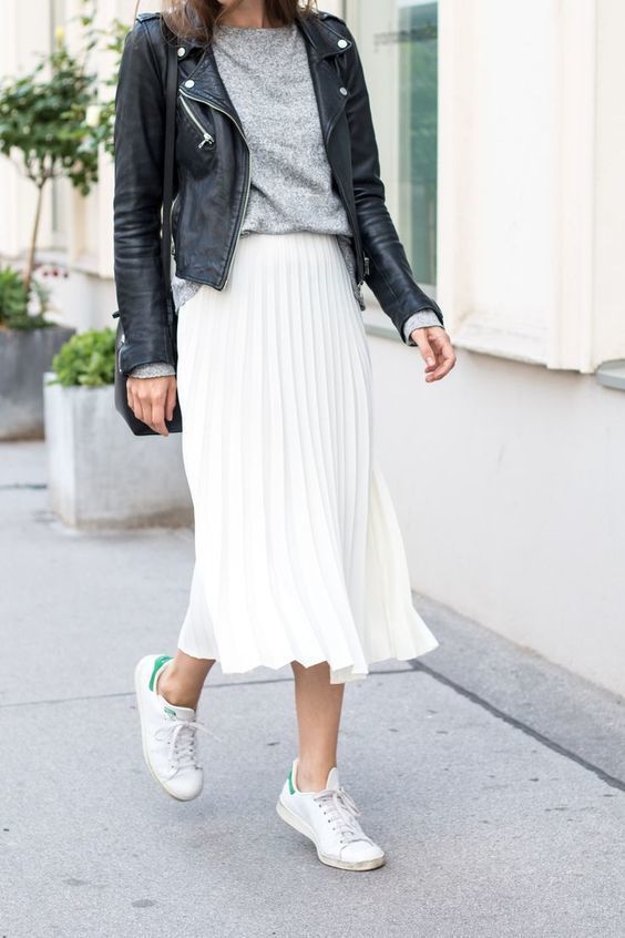 White Pleated Midi Skirt Outfits (27 ideas & outfits) | Lookastic