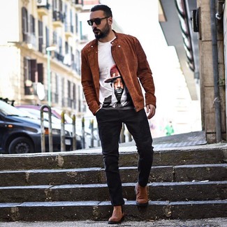 Dark Brown Suede Biker Jacket Outfits For Men: This combo of a dark brown suede biker jacket and black jeans combines comfort and utility and helps you keep it low-key yet contemporary. To add a bit of flair to this ensemble, introduce brown suede chelsea boots to the equation.