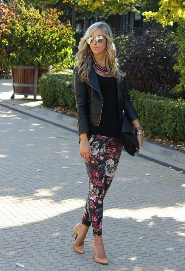 Black Floral Leggings Outfits (4 ideas & outfits)