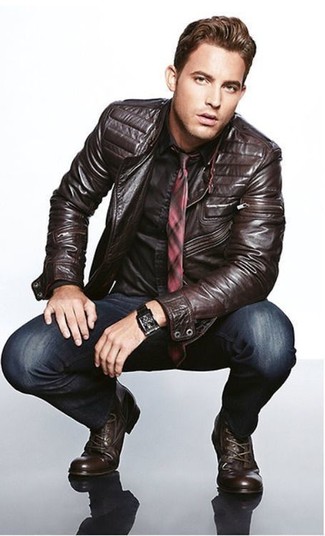 Dark Brown Leather Biker Jacket Outfits For Men: For an ensemble that brings function and style, pair a dark brown leather biker jacket with navy skinny jeans. For something more on the smart side to finish this look, complete this outfit with a pair of dark brown leather casual boots.