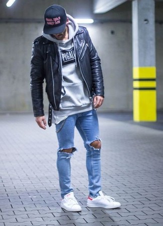 Navy Skinny Jeans Relaxed Outfits For Men: To achieve a laid-back menswear style with a modern twist, choose a black leather biker jacket and navy skinny jeans. Why not add a pair of white leather low top sneakers to the equation for an added touch of style?