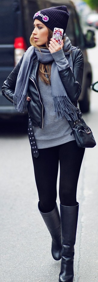 Black Leggings with Grey Long Sleeve T-shirt Outfits (7 ideas & outfits)
