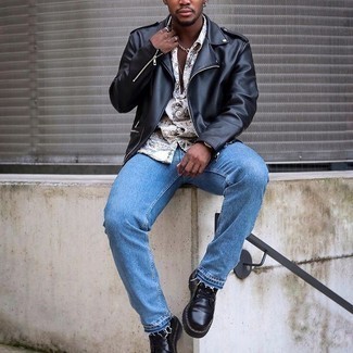 Show off your sartorial-savvy side in a black leather biker jacket and blue jeans. Hesitant about how to complement your look? Rock black leather casual boots to amp up the wow factor.