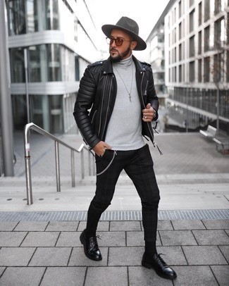 Orange Sunglasses Outfits For Men: The combination of a black quilted leather biker jacket and orange sunglasses makes this a solid relaxed ensemble. Rounding off with black leather derby shoes is the simplest way to introduce a bit of fanciness to this getup.