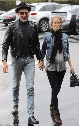To create a casual look with a contemporary spin, you can rely on a black leather biker jacket and light blue jeans. A pair of black leather derby shoes will bring a strong and masculine feel to any outfit.