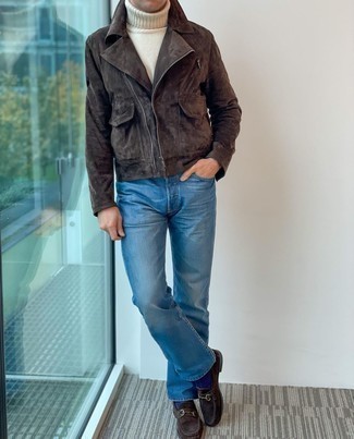 Dark Brown Suede Biker Jacket Outfits For Men: One of the best ways for a man to style out a dark brown suede biker jacket is to team it with blue jeans in a relaxed combo. Let your sartorial expertise really shine by finishing this ensemble with a pair of dark brown suede loafers.