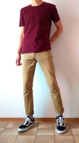 Khaki Jeans Outfits For Men: 