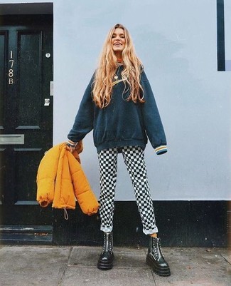 Black and White Gingham Skinny Pants Outfits: 