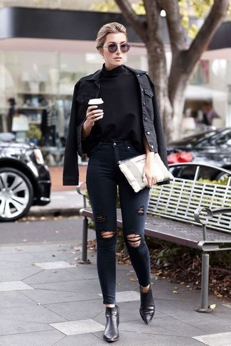 Black Ripped Skinny Jeans Outfits: 