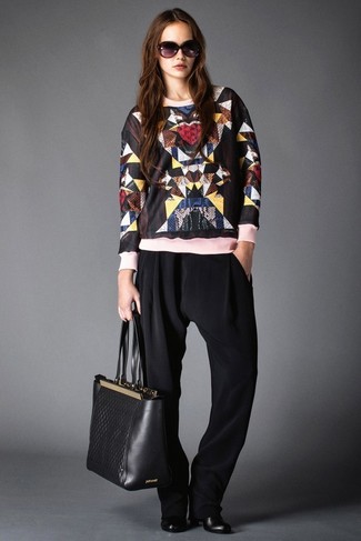 Black Print Crew-neck Sweater Outfits For Women: 