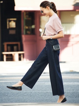 Short Sleeve Sweater with Wide Leg Pants Outfits: 