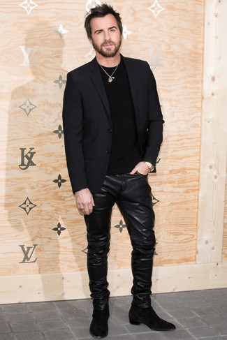 Black Leather Jeans Outfits For Men: Wear a black blazer and black leather jeans and you'll pull together a neat and refined menswear style. And if you wish to instantly step up this getup with a pair of shoes, why not complement this ensemble with a pair of black suede chelsea boots?